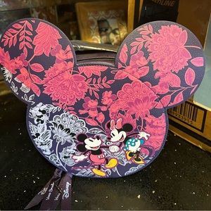 Vera Bradley Mickey and Minnie Make up bag